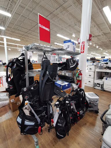 Marine Supply Store «West Marine», reviews and photos, 11241 US-1, North Palm Beach, FL 33408, USA