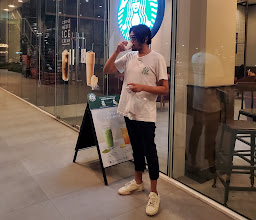 Starbucks photo