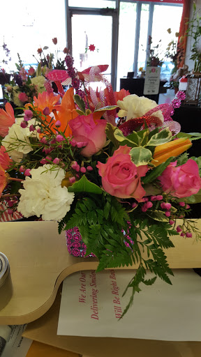 Florist «Blossoms Florist», reviews and photos, 913 N Peak St, Dallas, TX 75204, USA
