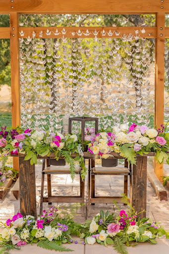 Florist «Royal Louis Florist», reviews and photos, 2221 10th St, Sacramento, CA 95818, USA