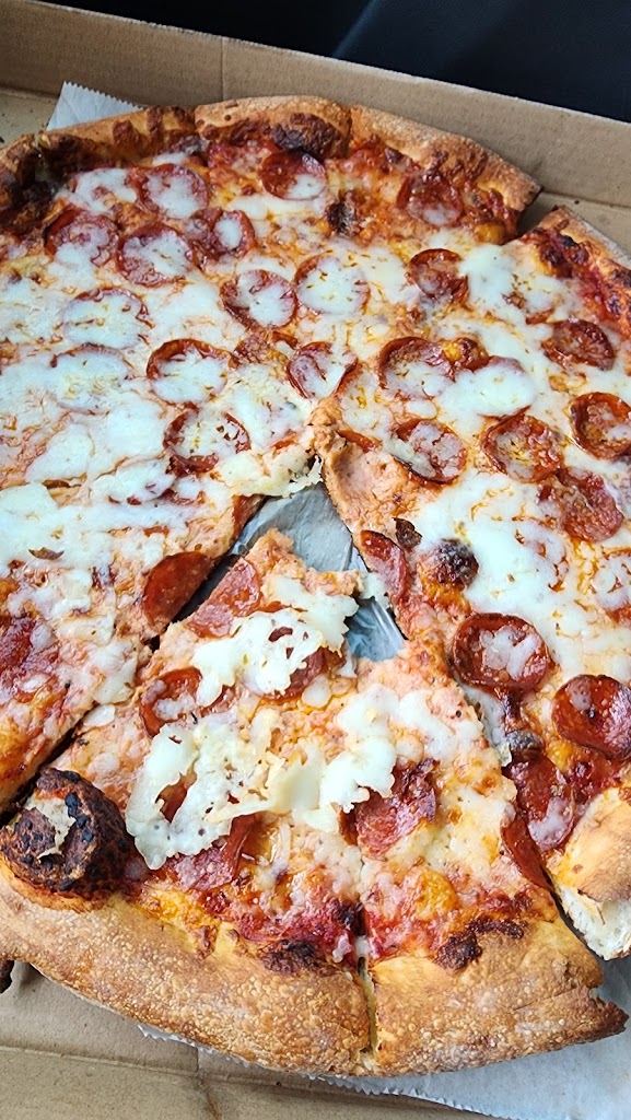 Big Louie's Pizzeria (Formerly known as Mama Lucy's) 33311