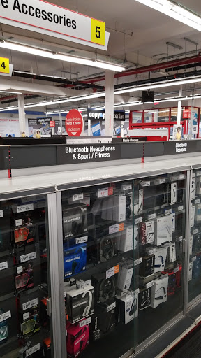 Office Supply Store «Staples», reviews and photos, 91-30 Van Wyck Expy, Jamaica, NY 11418, USA