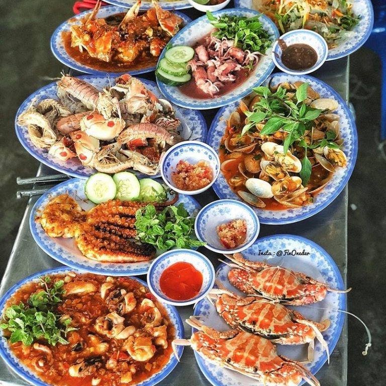 Nhà hàng hải sản Tam bình