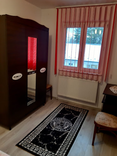 RED HOUSE APARTAMENT - Câmpina