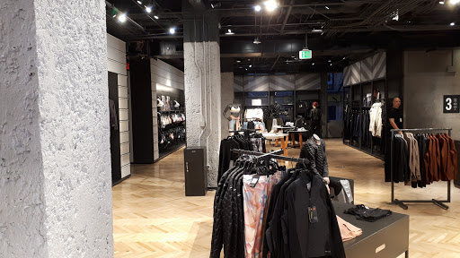 Clothing Store «Nike San Francisco», reviews and photos, 278 Post St, San Francisco, CA 94108, USA