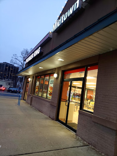 Shopping Mall «Midtown Shopping Center», reviews and photos, 74 Morris St, Morristown, NJ 07960, USA