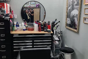 Rozhe's Hair Salon image