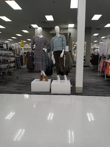 Department Store «Target», reviews and photos, 300 S Randall Rd, Elgin, IL 60123, USA