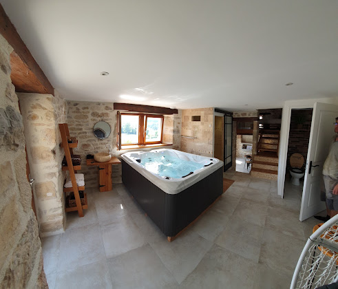 Photos du propriétaire Lodge La Vallée Cél'este 46100 Corn