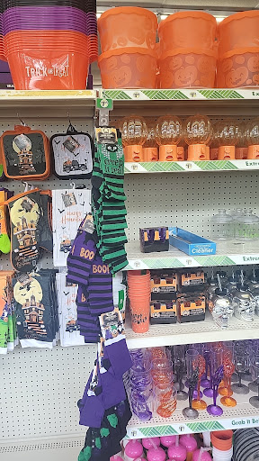 Dollar Store «Dollar Tree», reviews and photos, 1351 Southern Dunes Blvd, Haines City, FL 33844, USA