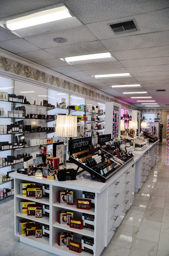 Beauty Supply Store «Planet Beauty Manhattan Beach», reviews and photos, 1590 Rosecrans Ave G, Manhattan Beach, CA 90266, USA