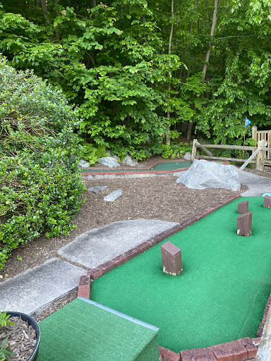 Miniature Golf Course «Olde Sawmill Grill and Miniature Golf Course», reviews and photos, 345 Oxford Rd, Oxford, CT 06478, USA