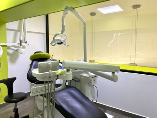 Dra. Coral Nolasco Farías, Dentista - Odontólogo