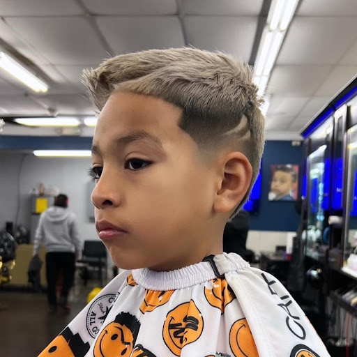 Barber Shop «Razor Sharp Cutz - Valley Hi», reviews and photos, 410 Valley Hi Dr #102, San Antonio, TX 78227, USA