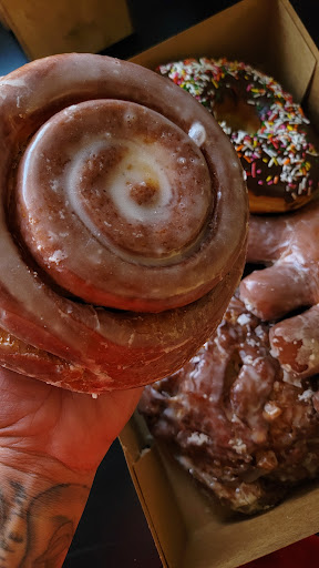 Donut Shop «Real Donuts Inc.», reviews and photos, 2212 E Cheyenne Ave, North Las Vegas, NV 89030, USA