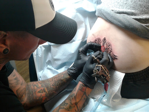 Tattoo Shop «Wild Wonderful Tattoo», reviews and photos, 205 E Main St, Hedgesville, WV 25427, USA