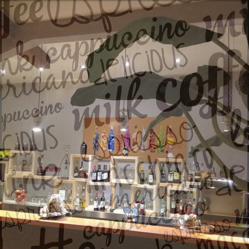 Valleverde Cafe' & Wine