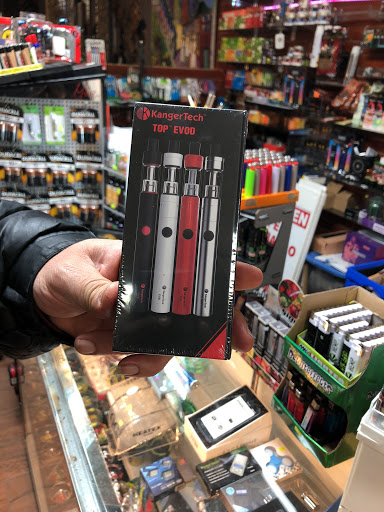 Vaporizer Store «Arlington Vape Tobacco & Hookah», reviews and photos, 1201 S Hayes St, Arlington, VA 22202, USA