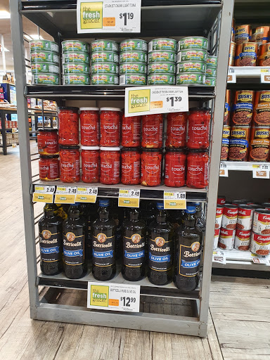 Grocery Store «Township of Washington Foodtown», reviews and photos, 315 Pascack Rd, Township of Washington, NJ 07676, USA