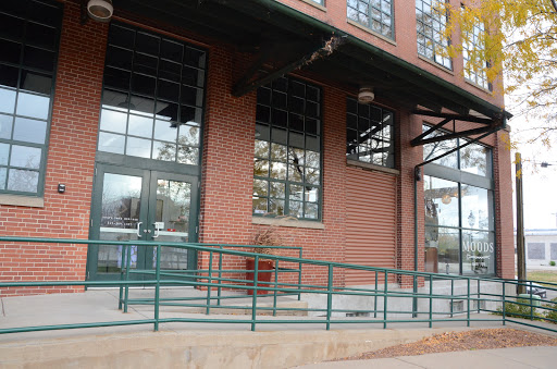 Beauty Salon «Moods Salon and Spa», reviews and photos, 905 3rd St SE #1, Cedar Rapids, IA 52401, USA