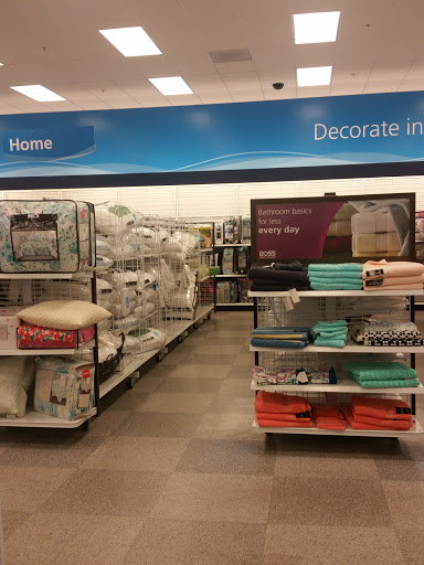 Clothing Store «Ross Dress for Less», reviews and photos, 7338 Gall Blvd, Zephyrhills, FL 33541, USA