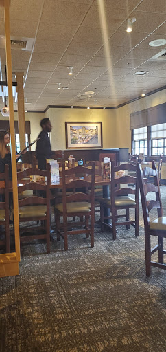 Shopping Mall «Cypress Plaza Shopping Center», reviews and photos, 6824 Katella Ave, Cypress, CA 90630, USA