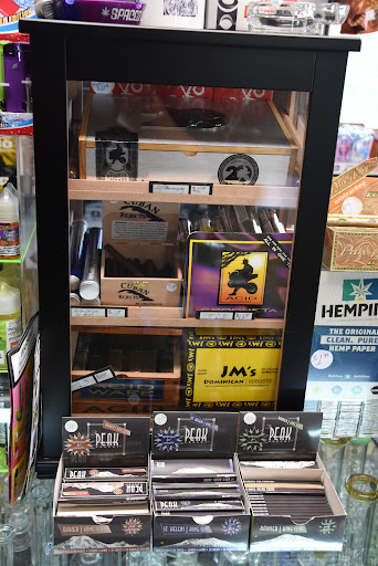 Tobacco Shop «Eastside Smoke Company», reviews and photos, 2008 State Ave NE, Olympia, WA 98506, USA