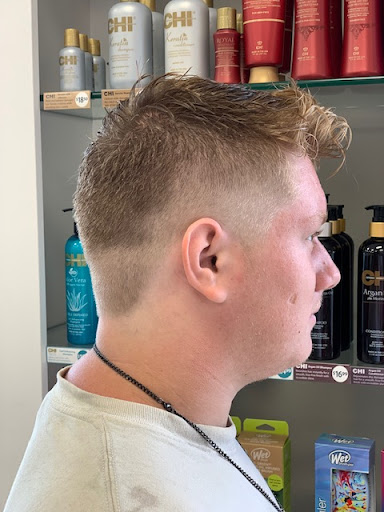 Hair Salon «Fantastic Sams Cut & Color», reviews and photos, 182 W State Rd 434 #1004, Longwood, FL 32750, USA