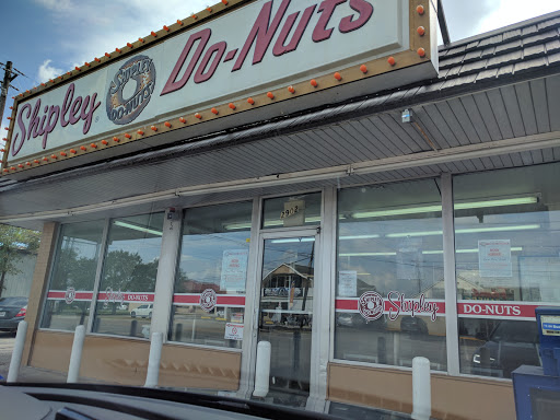 Shipley Do-Nuts, 2902 Southmore Ave, Pasadena, TX 77503, USA, 