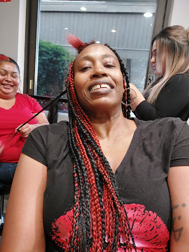 Beauty School «Bellus Academy», reviews and photos