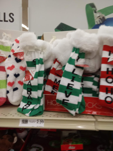 Shopping Mall «Merchants Walk Shopping Center», reviews and photos, 7580 W Broad St, Richmond, VA 23294, USA