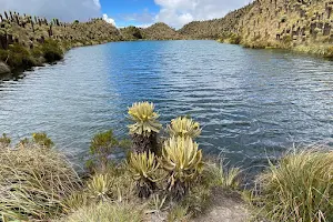 Laguna El Corazón image