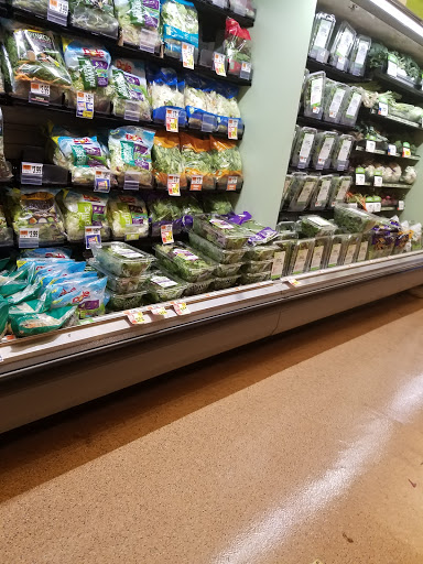 Grocery Store «Stop & Shop», reviews and photos, 333 W River St, Providence, RI 02904, USA