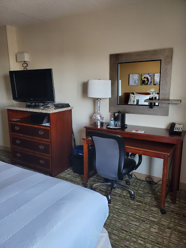 Hotel «Chicago Marriott Midway», reviews and photos, 6520 S Cicero Ave, Chicago, IL 60638, USA