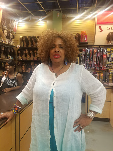 Beauty Supply Store «Mid-K Beauty Supply», reviews and photos, 5408 NE M L King Blvd, Portland, OR 97211, USA