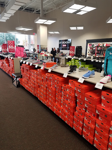 Shoe Store «Off Broadway Shoe Warehouse», reviews and photos, 1601 Preston Rd Ste H, Plano, TX 75093, USA