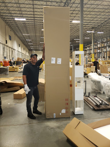 Furniture Store «Crate and Barrel», reviews and photos, 315 Cranbury Half Acre Rd, Cranbury, NJ 08512, USA