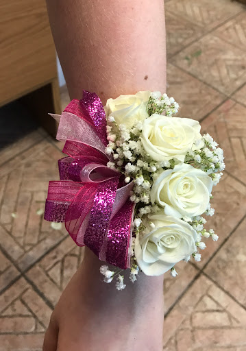 Florist «Roses Just Because/Hub Florist Of Lutz», reviews and photos, 18721 N Dale Mabry Hwy, Lutz, FL 33548, USA