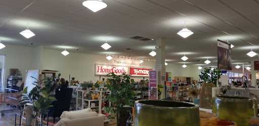 Home Goods Store «Home Goods», reviews and photos, 2304 Lake Andrew Dr, Melbourne, FL 32940, USA