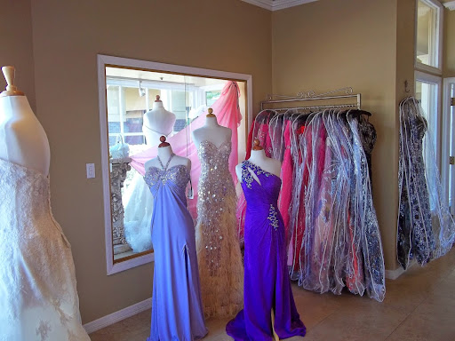 Bridal Shop «La Bella Bridal Boutique», reviews and photos, 1941 W Guadalupe Rd, Mesa, AZ 85202, USA