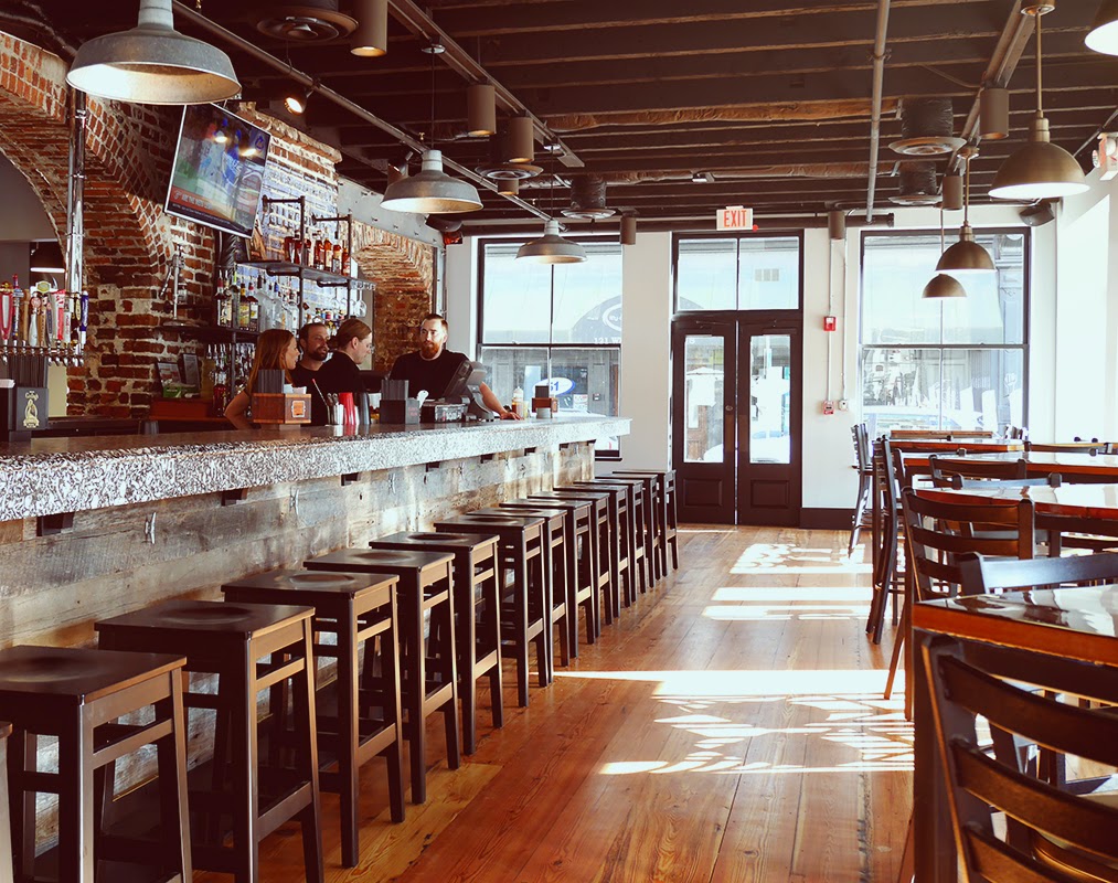 Sorry Charlie's Oyster Bar 31401