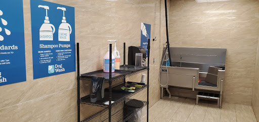 Pet Supply Store «Chow Hound Pet Supplies», reviews and photos, 660 Chicago Dr, Holland, MI 49423, USA