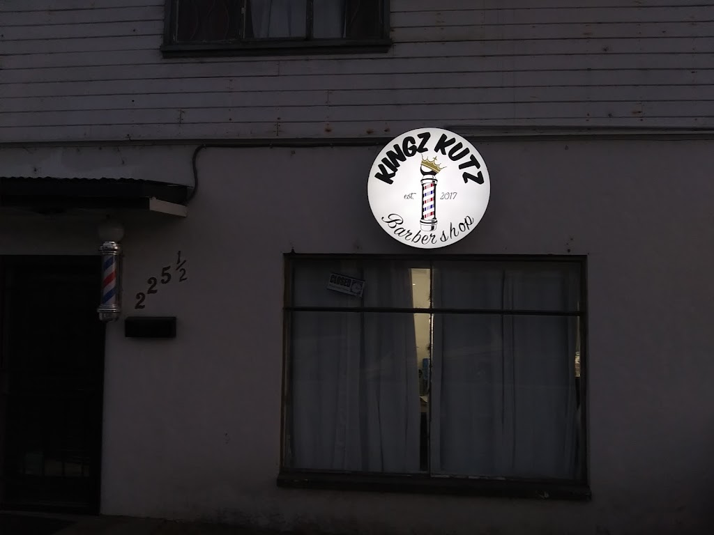 Kingz Kutz Dinuba, CA 93618 Services and Reviews