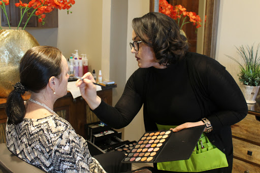 Beauty Salon «Artizan Salon», reviews and photos, 21430 SW Langer Farms Pkwy #152, Sherwood, OR 97140, USA