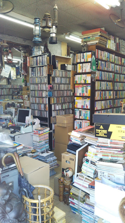 レコードと古書の文教堂書店