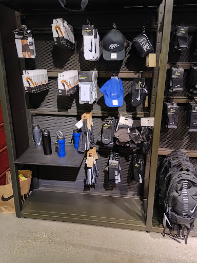 Clothing Store «Nike», reviews and photos, 8687 N Central Expy, Dallas, TX 75225, USA