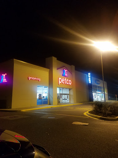 Pet Supply Store «Petco Animal Supplies», reviews and photos, 839 New York Ave, Huntington, NY 11743, USA