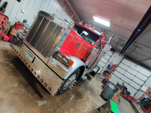 Towing Service «Collins Brothers Towing», reviews and photos, 16234 Jarvis St NW, Elk River, MN 55330, USA