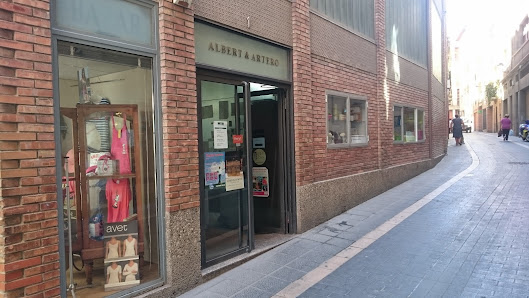 Almacenes ALBERT & ARTERO C. Gral. Ricardos, 17, 22300 Barbastro, Huesca, España