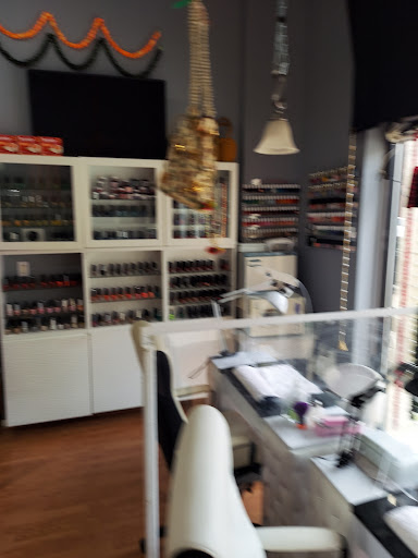 Beauty Salon «Sonia Herbal Beauty Salon», reviews and photos, 5055 N Clark St, Chicago, IL 60640, USA